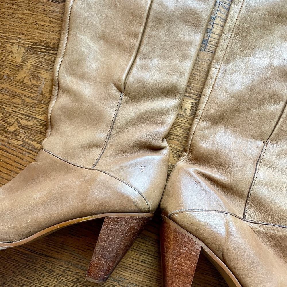Vintage 1970s Frye Leather Boots Pleated Crissie Style size 9 Beige Tan Neutral